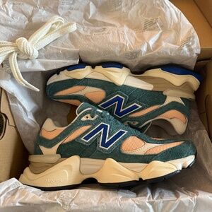 New Balance 9060 New Spruce Peach Blossom